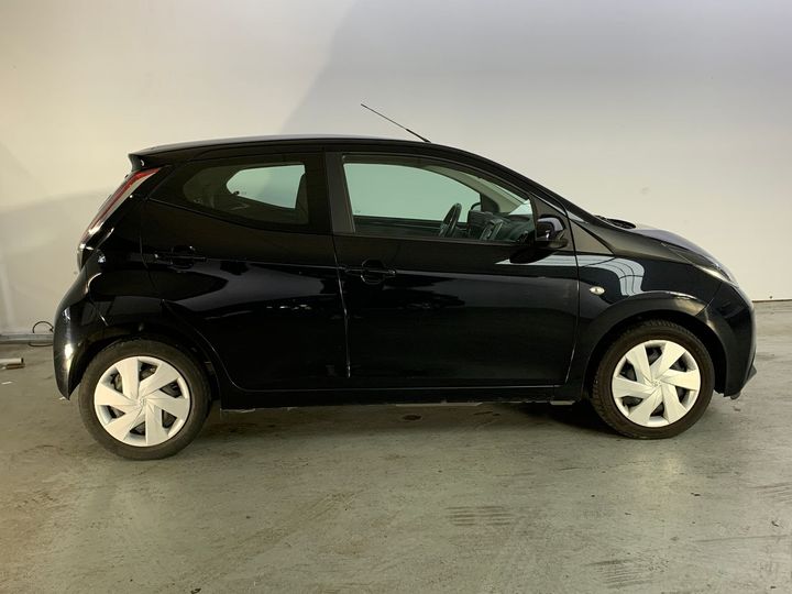 Photo 14 VIN: JTDKGNEC70N238578 - TOYOTA AYGO 