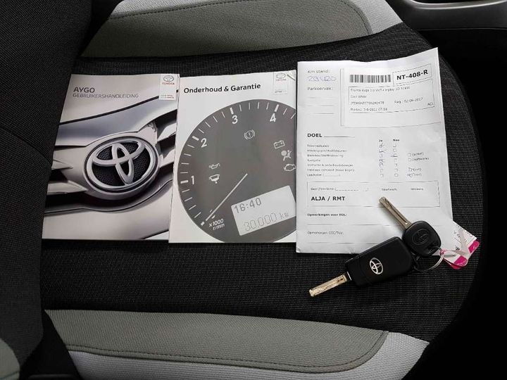 Photo 17 VIN: JTDKGNEC70N243439 - TOYOTA AYGO 