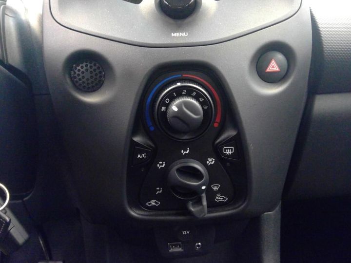 Photo 12 VIN: JTDKGNEC70N282869 - TOYOTA AYGO 