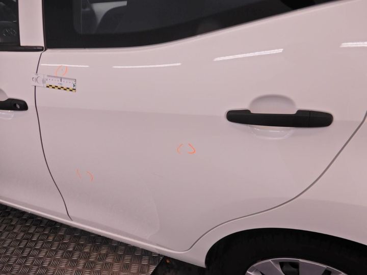 Photo 13 VIN: JTDKGNEC70N284217 - TOYOTA AYGO 