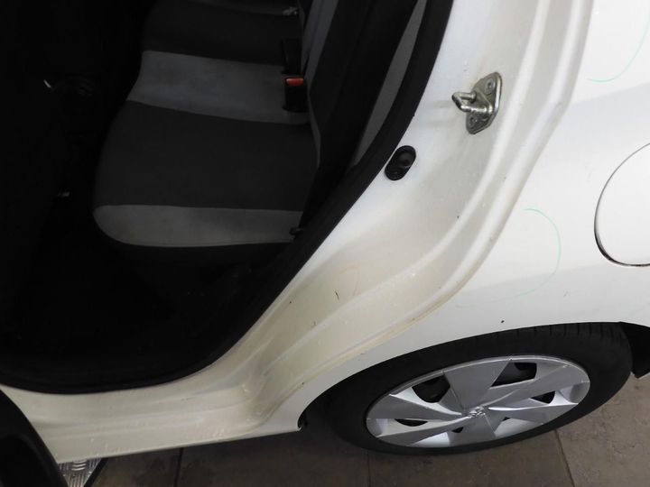 Photo 33 VIN: JTDKGNEC70N289577 - TOYOTA AYGO 