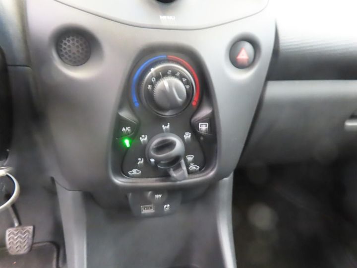 Photo 12 VIN: JTDKGNEC70N290308 - TOYOTA AYGO 