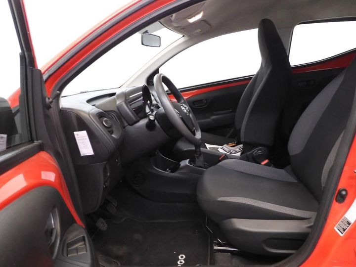 Photo 4 VIN: JTDKGNEC70N343900 - TOYOTA AYGO 