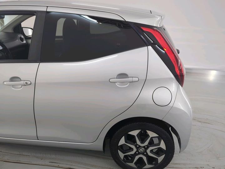 Photo 9 VIN: JTDKGNEC70N358185 - TOYOTA AYGO 