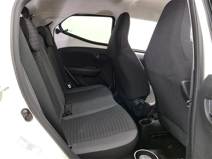 Photo 28 VIN: JTDKGNEC70N359949 - TOYOTA AYGO 