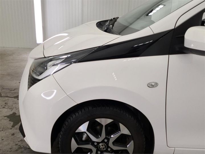 Photo 9 VIN: JTDKGNEC70N359949 - TOYOTA AYGO 