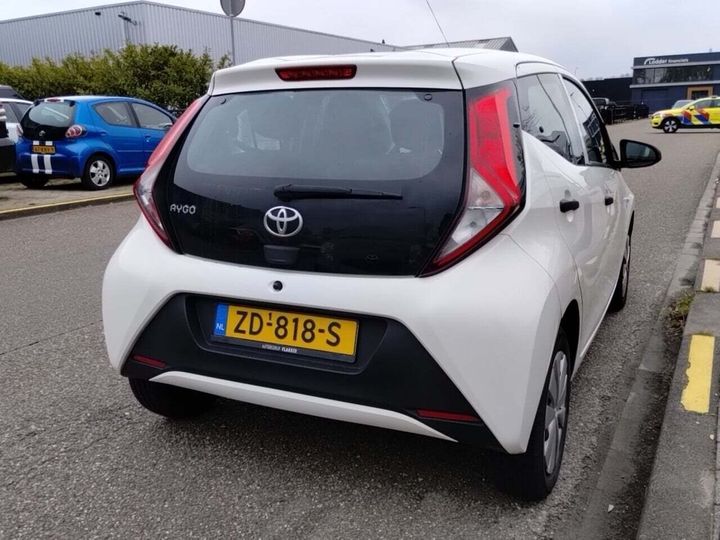 Photo 2 VIN: JTDKGNEC70N438344 - TOYOTA AYGO 