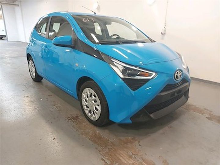 Photo 2 VIN: JTDKGNEC70N452633 - TOYOTA AYGO - 2018 