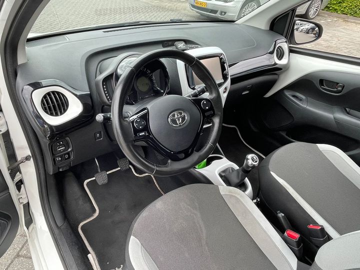 Photo 5 VIN: JTDKGNEC80N122502 - TOYOTA AYGO 