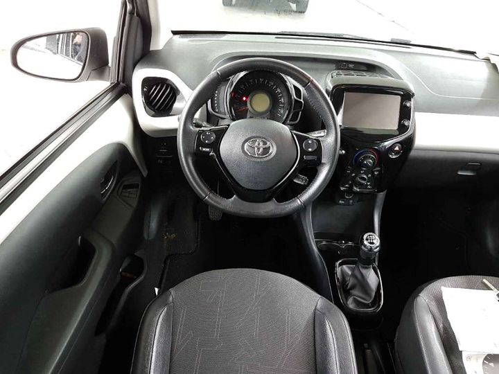 Photo 7 VIN: JTDKGNEC80N128235 - TOYOTA AYGO 