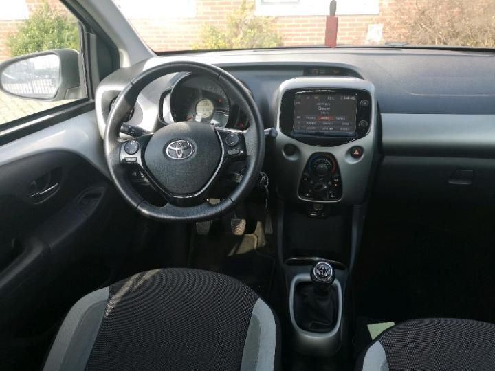 Photo 6 VIN: JTDKGNEC80N150042 - TOYOTA AYGO 