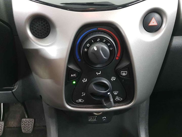 Photo 9 VIN: JTDKGNEC80N227234 - TOYOTA AYGO 