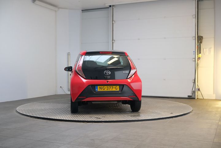 Photo 4 VIN: JTDKGNEC80N229310 - TOYOTA AYGO 