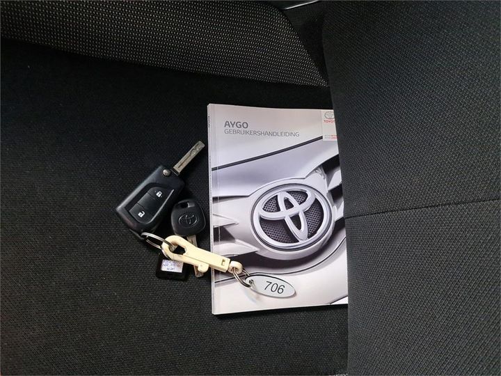 Photo 9 VIN: JTDKGNEC80N239755 - TOYOTA AYGO 