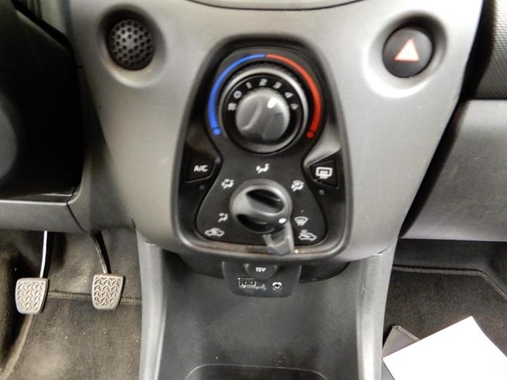 Photo 18 VIN: JTDKGNEC80N281732 - TOYOTA AYGO 