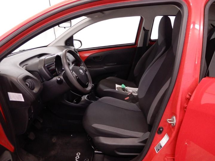 Photo 4 VIN: JTDKGNEC80N281844 - TOYOTA AYGO 