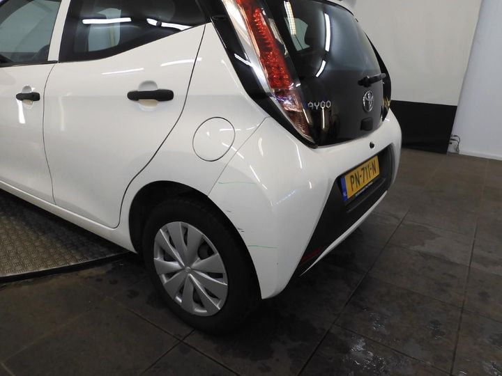 Photo 13 VIN: JTDKGNEC80N284484 - TOYOTA AYGO 