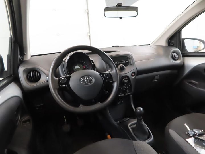 Photo 3 VIN: JTDKGNEC80N290320 - TOYOTA AYGO 