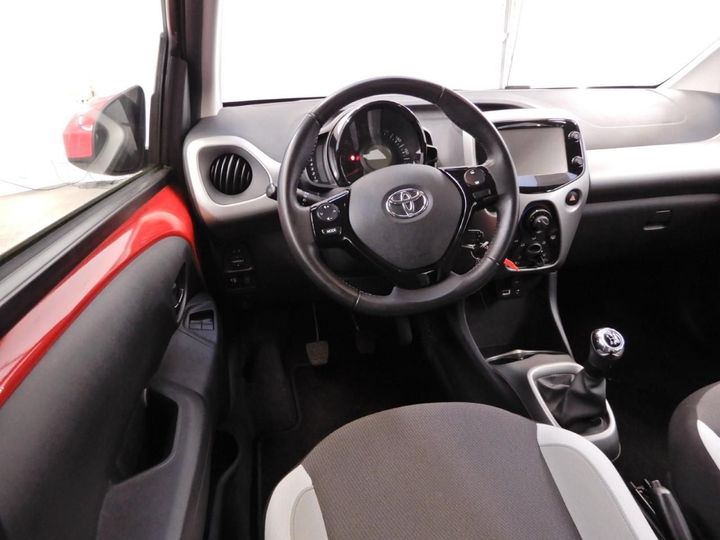 Photo 3 VIN: JTDKGNEC80N301316 - TOYOTA AYGO 