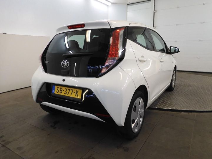 Photo 2 VIN: JTDKGNEC80N308332 - TOYOTA AYGO 