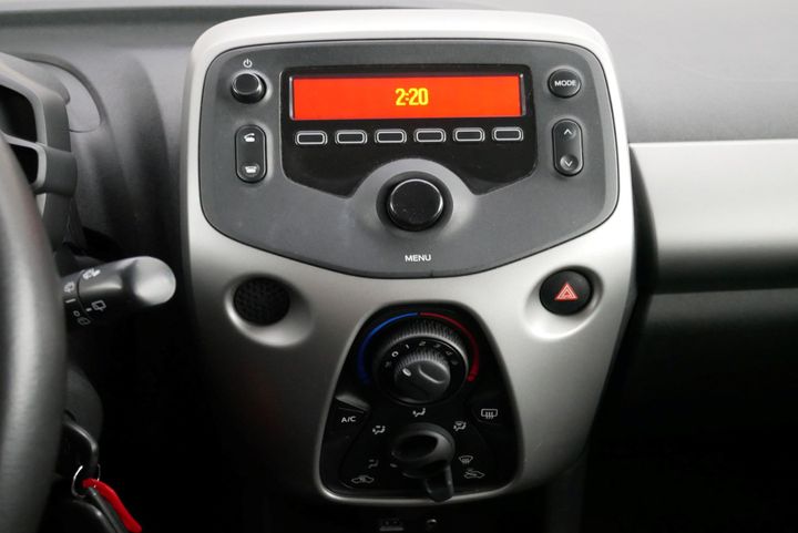 Photo 8 VIN: JTDKGNEC80N330072 - TOYOTA AYGO 