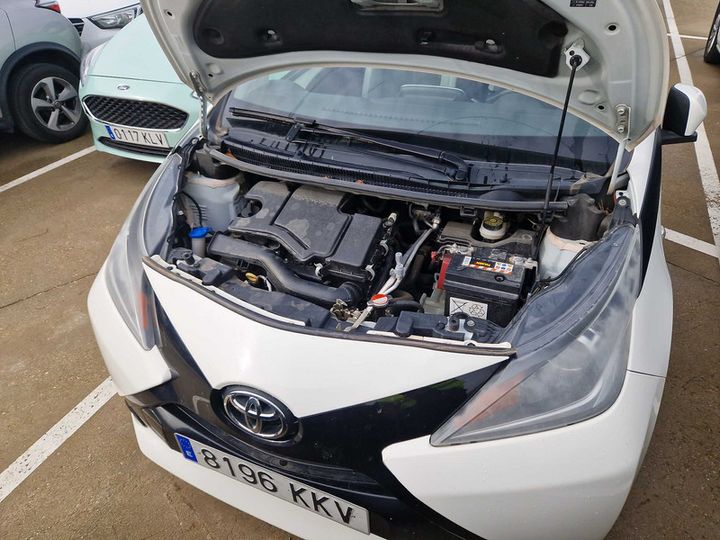 Photo 7 VIN: JTDKGNEC80N330671 - TOYOTA AYGO 