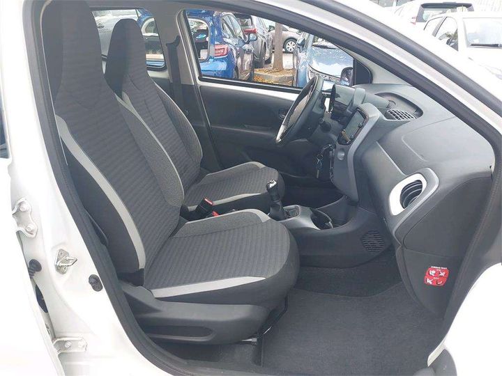 Photo 9 VIN: JTDKGNEC80N388067 - TOYOTA AYGO 