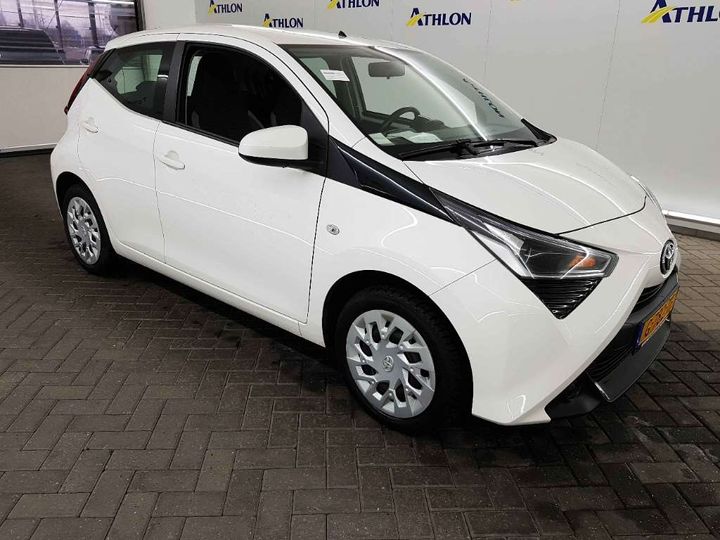 Photo 2 VIN: JTDKGNEC80N504108 - TOYOTA AYGO 