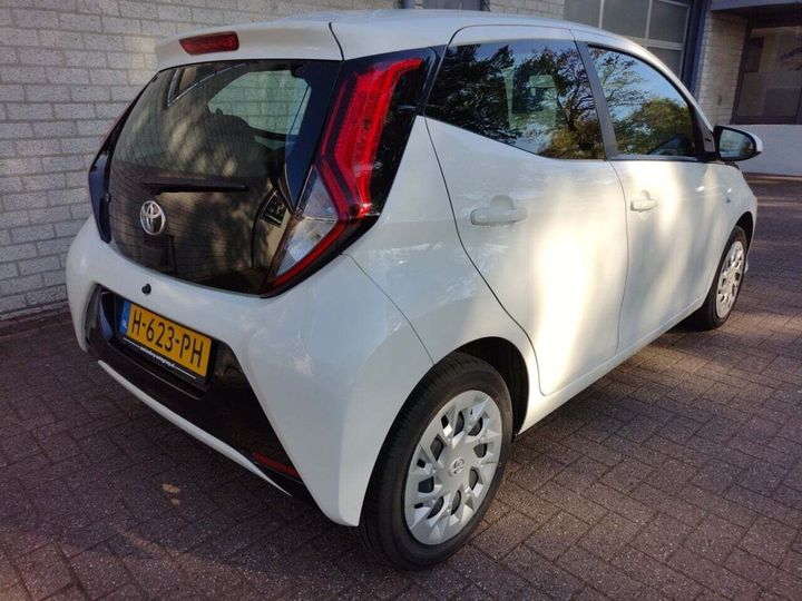 Photo 2 VIN: JTDKGNEC80N517764 - TOYOTA AYGO 