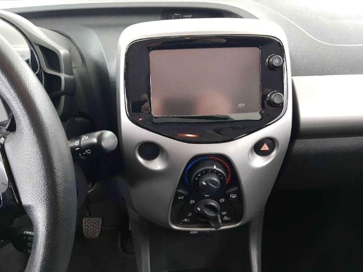 Photo 9 VIN: JTDKGNEC90N076548 - TOYOTA AYGO 