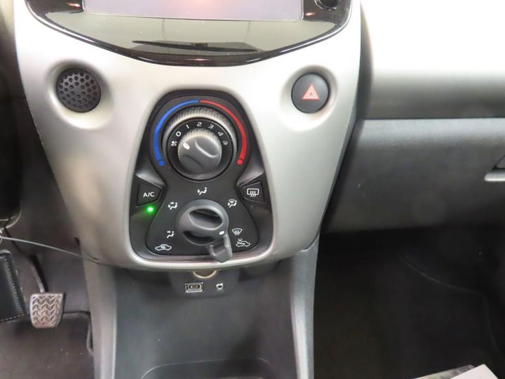 Photo 12 VIN: JTDKGNEC90N188606 - TOYOTA AYGO 