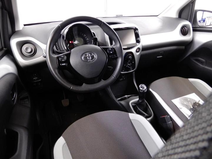 Photo 9 VIN: JTDKGNEC90N201838 - TOYOTA AYGO 