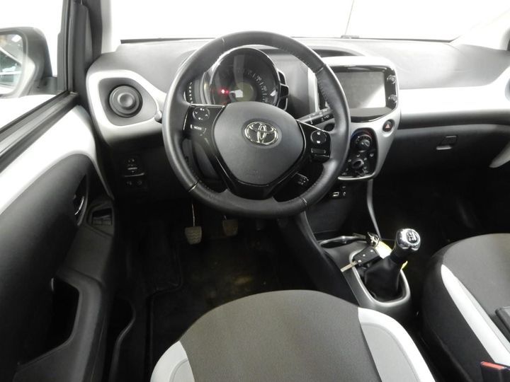 Photo 9 VIN: JTDKGNEC90N227212 - TOYOTA AYGO 