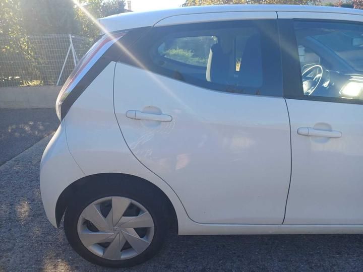 Photo 4 VIN: JTDKGNEC90N238520 - TOYOTA AYGO 