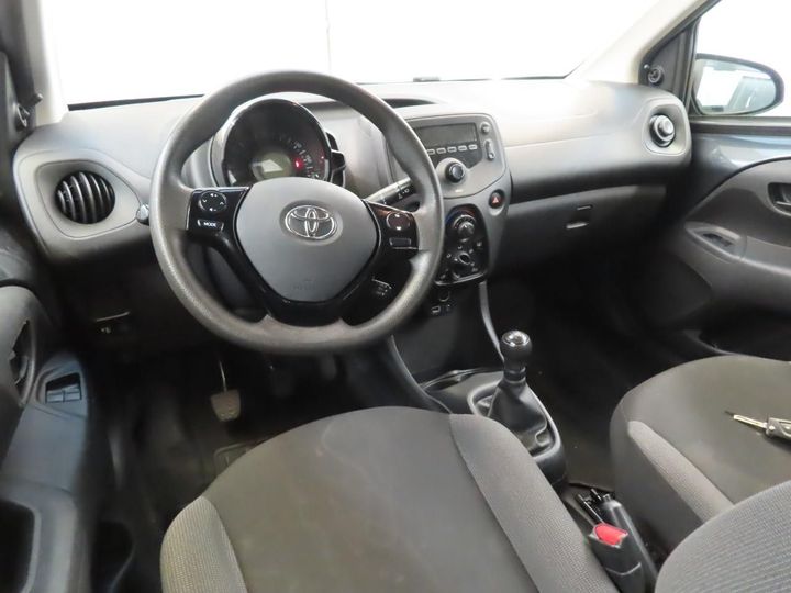 Photo 2 VIN: JTDKGNEC90N254989 - TOYOTA AYGO 