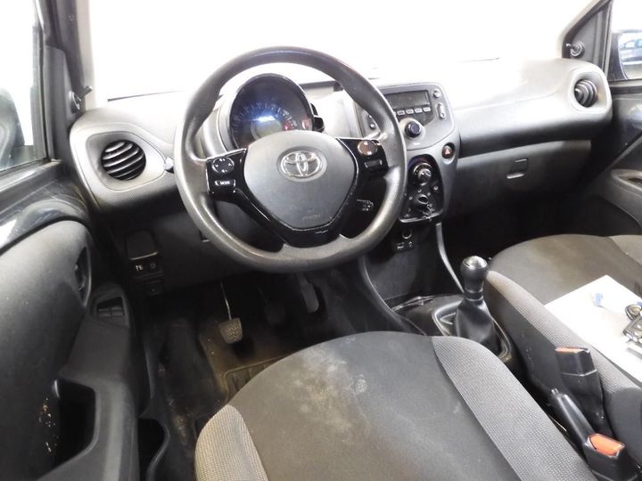 Photo 6 VIN: JTDKGNEC90N256287 - TOYOTA AYGO 