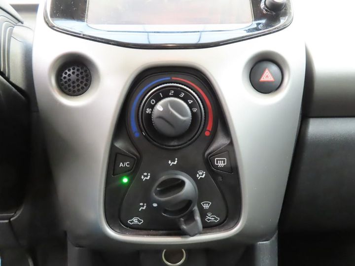 Photo 3 VIN: JTDKGNEC90N281450 - TOYOTA AYGO 