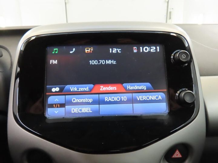 Photo 2 VIN: JTDKGNEC90N281612 - TOYOTA AYGO 