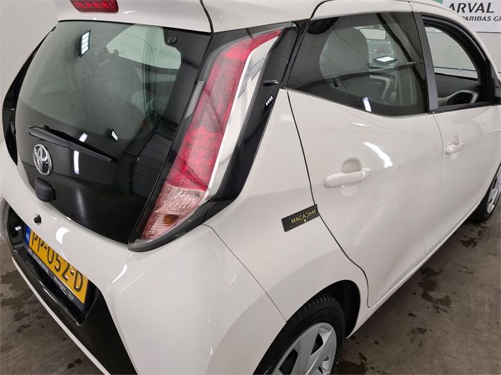 Photo 31 VIN: JTDKGNEC90N286289 - TOYOTA AYGO 