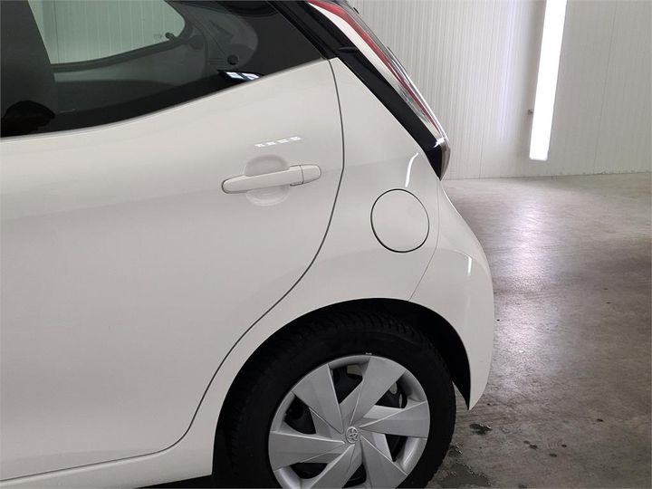 Photo 8 VIN: JTDKGNEC90N286289 - TOYOTA AYGO 