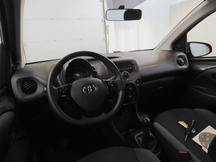 Photo 3 VIN: JTDKGNEC90N287068 - TOYOTA AYGO 