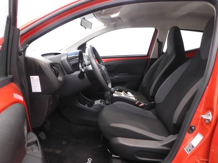 Photo 2 VIN: JTDKGNEC90N297731 - TOYOTA AYGO 