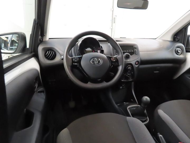 Photo 2 VIN: JTDKGNEC90N328721 - TOYOTA AYGO 