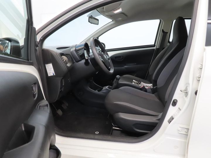 Photo 5 VIN: JTDKGNEC90N328721 - TOYOTA AYGO 