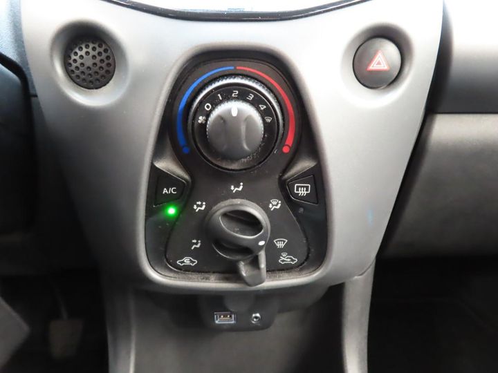 Photo 11 VIN: JTDKGNEC90N373187 - TOYOTA AYGO 