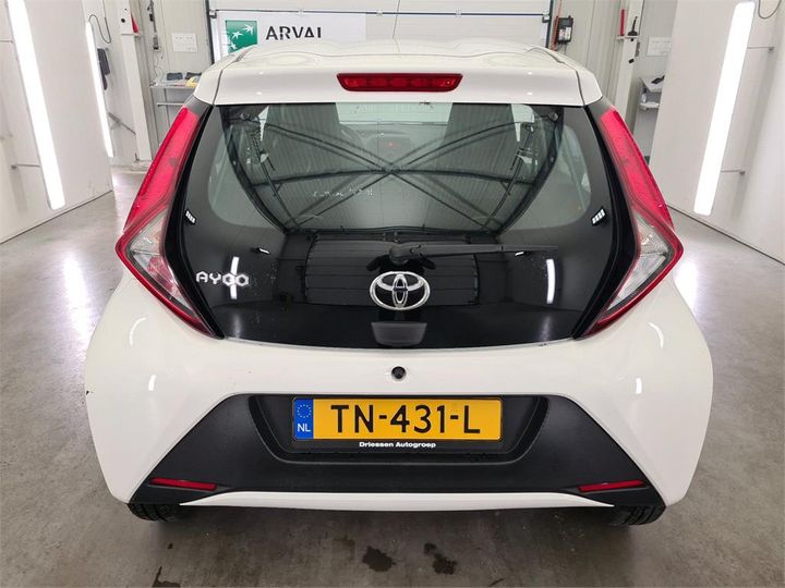 Photo 16 VIN: JTDKGNEC90N384691 - TOYOTA AYGO 