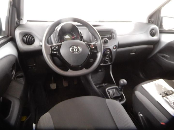 Photo 9 VIN: JTDKGNEC90N393519 - TOYOTA AYGO 