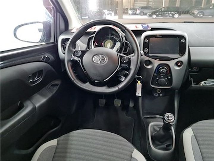 Photo 8 VIN: JTDKGNEC90N492020 - TOYOTA AYGO - 2018 