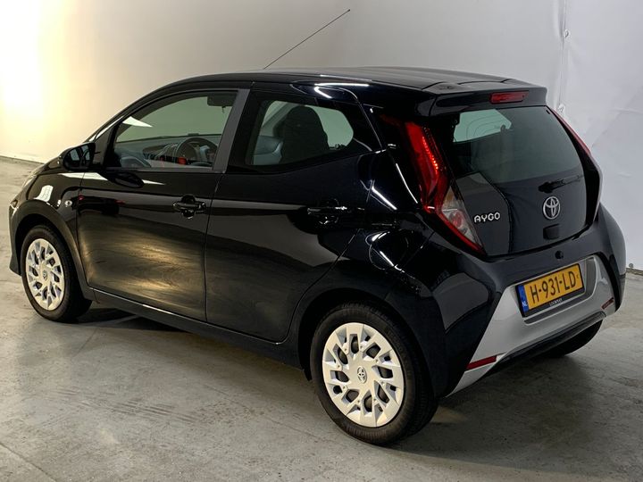 Photo 2 VIN: JTDKGNEC90N511360 - TOYOTA AYGO 