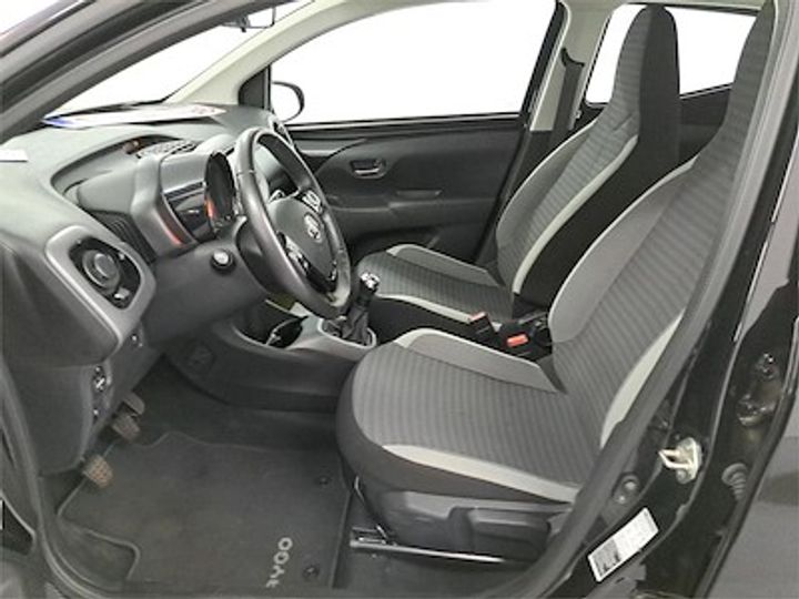 Photo 5 VIN: JTDKGNEC90N515666 - TOYOTA AYGO - 2018 